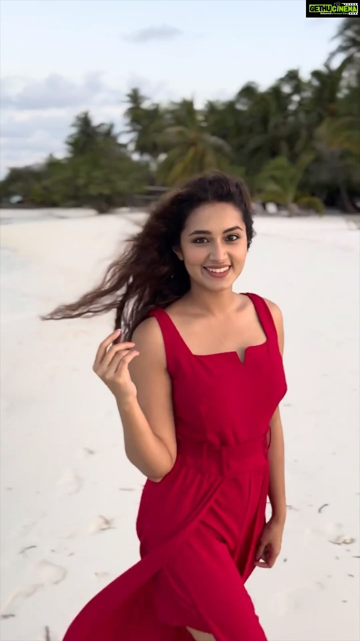 Tasnia Farin Instagram - Magic hour like no other ✨ Maldives