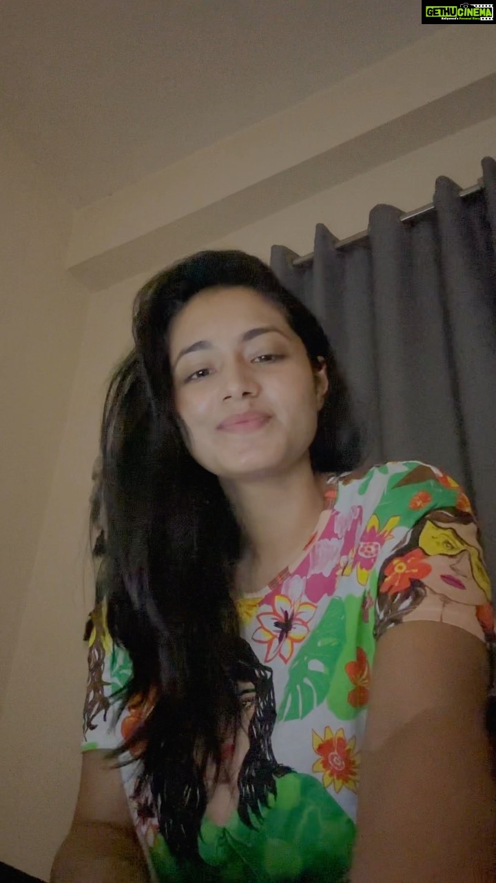 Tasnia Farin Instagram - Did you miss my late night singing sessions? And sorry Georgia, I conveniently made you Georgios or something along the line || Until I found you- Stephen Sanchez||