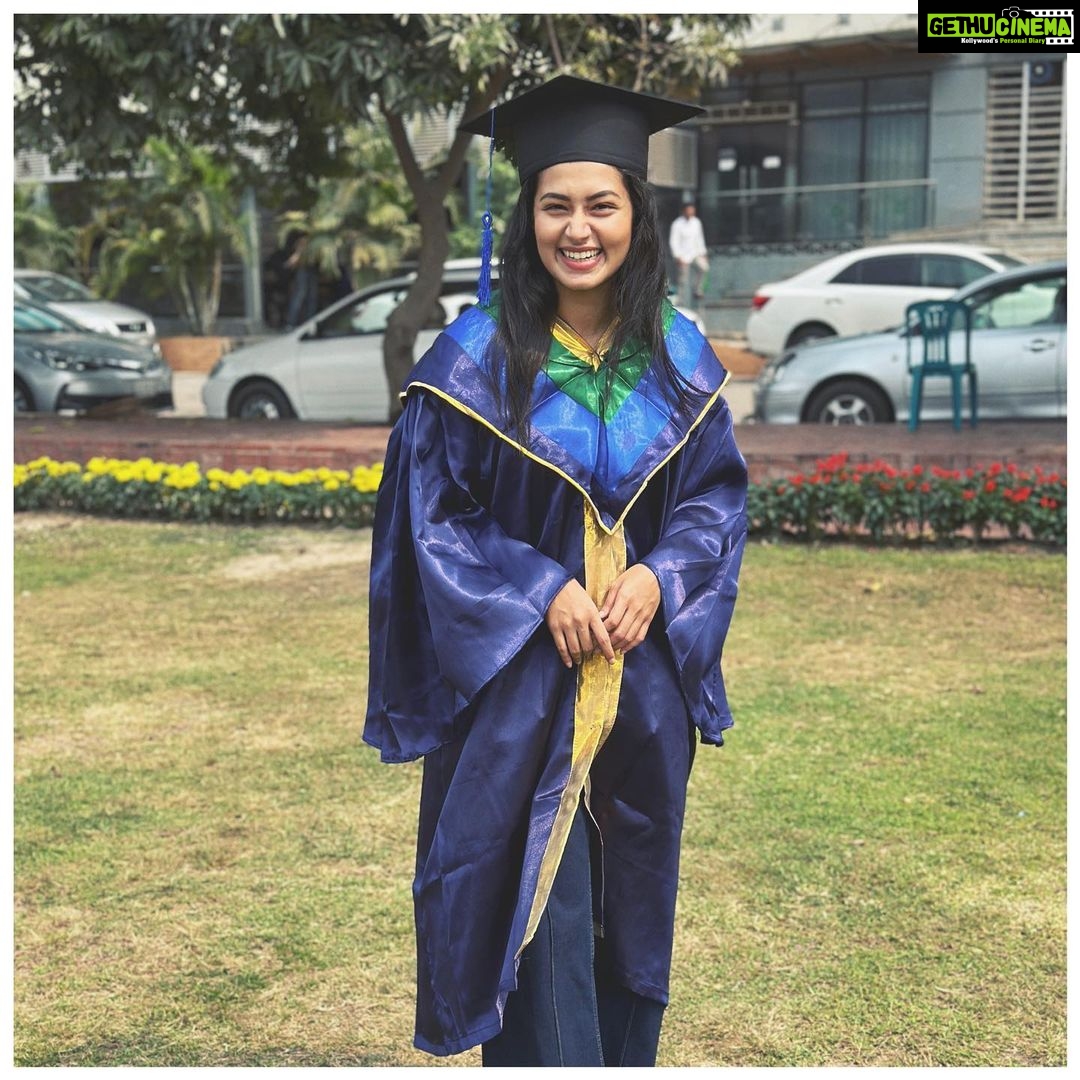 Tasnia Farin - 90.9K Likes - Convocation
Finally a BBA Graduate (session 2016-19)
@bupbdofficial