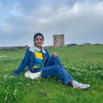 Tasnia Farin Instagram – Focus on the goal not the obstacles. Positive thoughts bring positive changes in your life. Let our souls be filled with peace and let’s not forget to show kindness to each other. La Perouse, New South Wales, Australia