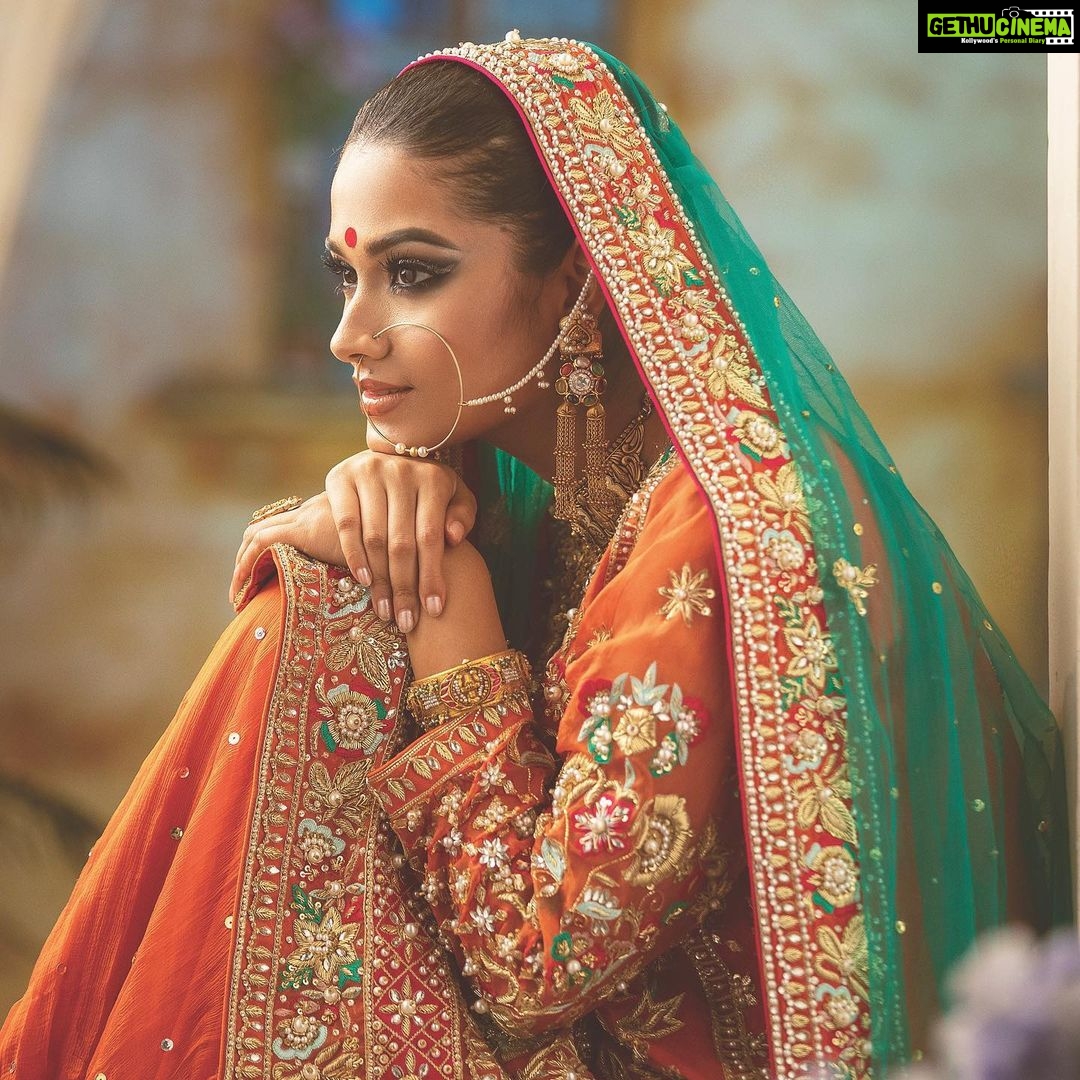 Tasnia Farin Instagram - Signature by Kaniz Almas Khan l November 2022 Makeover : Persona Jewellery : Jarwa House Wardrobe : Sahar Rahman Ideation : Nuzhat Khan Styling : Shahrukh Amin Aesthetics & Creatives : Didarul Dipu Photography : Zia Uddin Cinematography : Shahan AHM