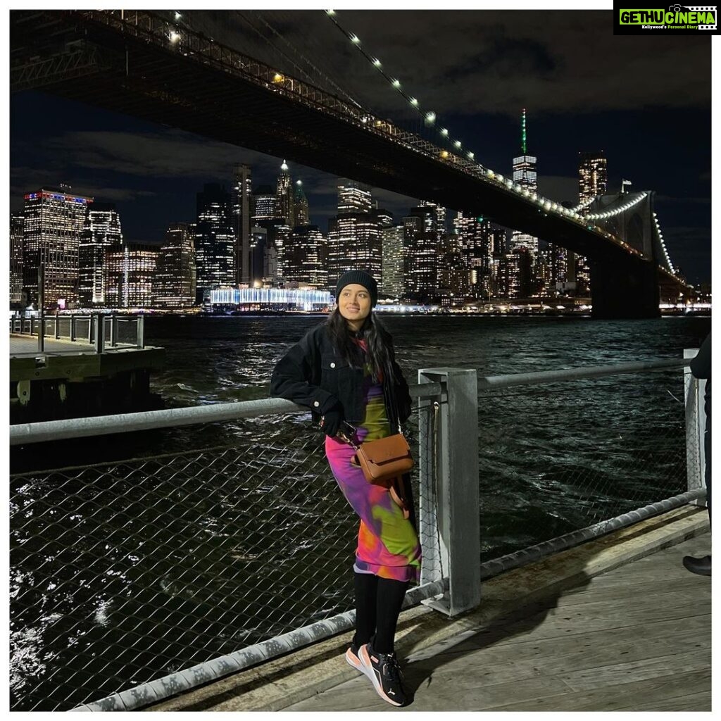 Tasnia Farin Instagram - Night life and sky line DUMBO, Brooklyn