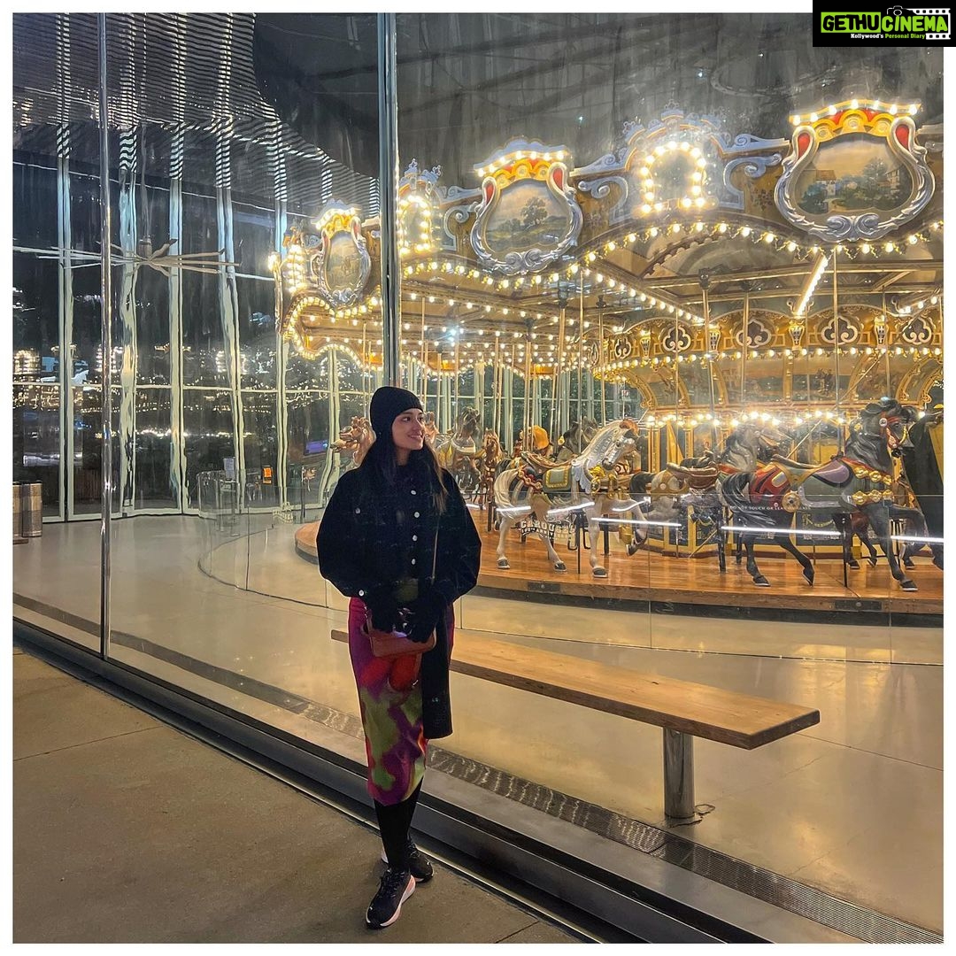 Tasnia Farin Instagram - Night life and sky line DUMBO, Brooklyn