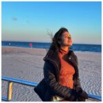 Tasnia Farin Instagram - Golden hour 📸 @tanjintisha Coney Island Board Walk