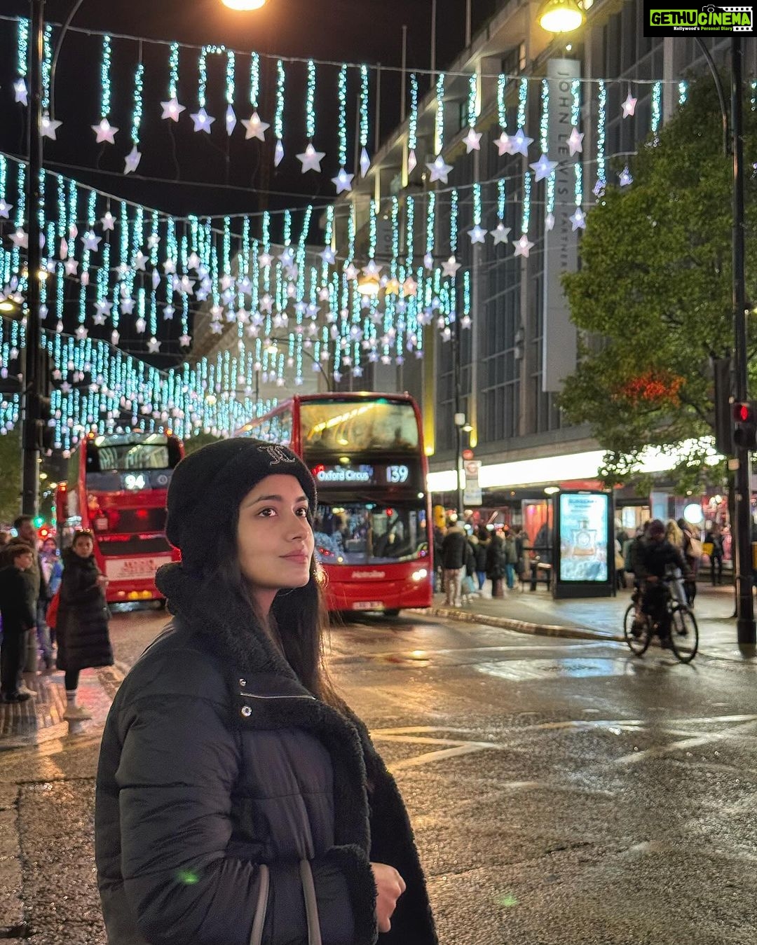 Tasnia Farin Instagram - Festive season begins Oxford Street - Central London