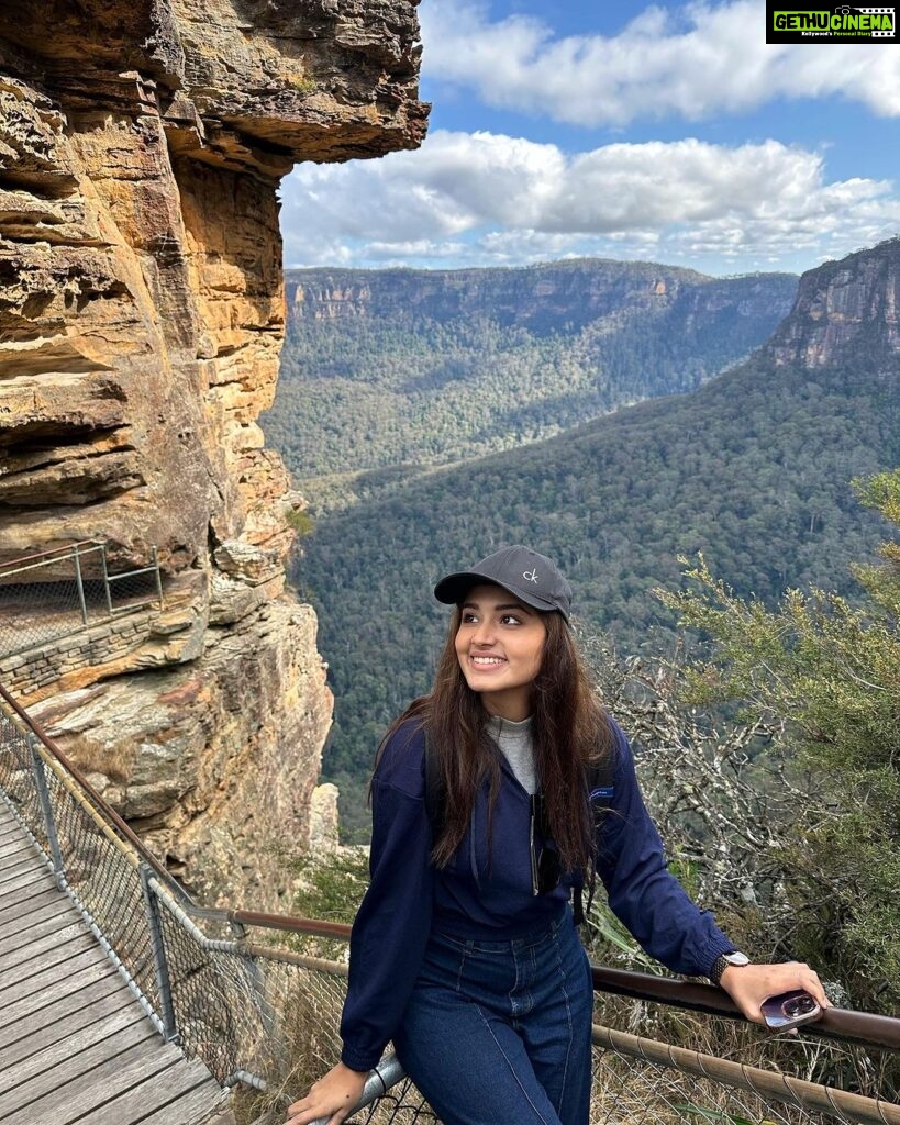 Tasnia Farin Instagram - A place that needs no filter Blue Mountain,Sydney