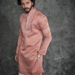 Teja Sajja Instagram - It’s a look! 👀 Styled by @lankasanthoshi Outfit @unitbyrajatsuri Shot by @arifminhaz