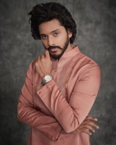 Teja Sajja Instagram - It’s a look! 👀

Styled by @lankasanthoshi 
Outfit @unitbyrajatsuri
Shot by @arifminhaz