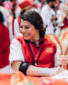 Tejaswini Pandit Instagram - गणपती बाप्पा मोरया...2023
.
.
 कलावंत ढोल पथक😎

@tejaswini_pandit❤️
@kalaawantdholpathak

#pune #ganpatibappamorya #ganpatifestival #kalawantdholpathak #dholpathak #vibe #expression #viral #trending