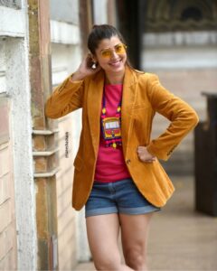 Tejaswini Pandit Instagram - #throwwwback @tejaswini_pandit