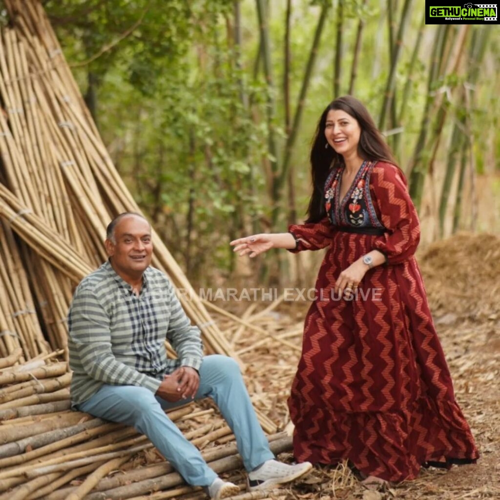 Tejaswini Pandit Instagram - Rajshri Marathi Exclusive📸 बांबू चित्रपटाच्या चित्रीकरणादरम्यानचे BTS Moment's✨ @bamboothefilm #Bamboo #BambooOn26Jan #बांबू #RajshriMarathiExclusive #RajshriMarathi