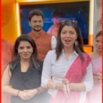 Tejaswini Pandit Instagram – अथांग वेब सिरीजची टीम झी २४ तासाच्या ऑफिसमध्ये! कथा दोन शापित यक्षांची..
येतेय २५ नोव्हेंबरपासून तुमच्या भेटीला पाहिला विसरू नका । Zee 24 Taas 
#Athang #अथांग #Marathinews #zee24taas @khareviews @journalist_sayali 
 @planetmarathiott @akshaybardapurkar @creativeviibe @tejaswini_pandit @santoshkher @dhairya_gholap @me.bhagyashree_milind @urmilakothare @ketakinarayan @rutuja_bagwe @omprakash_shinde @vikram_gaikwad46 @shashank_m_shende @planet.marathi 
Director: @jp_insta_jp
Writer: @siddharth.saalvi

#Athang #अथांग #ComingSoon #NewWebseries #StayTuned #म #PlanetMarathiOTT #PlanetMarathi #PlanetMarathiOriginals #WorldsFirstMarathiOTT