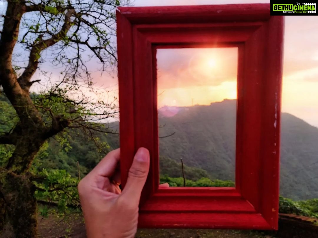 Tejaswini Pandit Instagram - VIEWtiful Frame of Mind 🍃 Gaganbawada