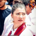 Tejaswini Pandit Instagram – पथक @kalaawantdholpathak 
वादक @tejaswini_pandit 

.
.
.
.
#tejaswinipandit #fanclub #dholtashalover #look #marathimulgi #marathi #maharashtra #celebrity Laxmi Road