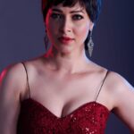 Tejaswini Pandit Instagram - Mai Heroine Hun....🔥🔥 Ft. @tejaswini_pandit 🥵🥵 . . VC - @planetmarathiott . . #raanbaazaar #रानबाजार #OTT #planetmarathiott #planetmarathioriginals #love4teju #tejaswinipandit #prajaktamali #तेजस्विनीपंडित #प्राजक्तामाळी #मराठी #webseries #webshow #kundilagalesaiya #heroine #bestactress #makeup #model #tejaswinireels #viralreels #trendingreels #viralpost #hardwork #honeytrap #ayeshasingh #प्रकरण #राजकारण #politics #tejureels