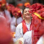 Tejaswini Pandit Instagram – तेजस्विनी पंडित
कलावंत २०२२!!
श्री कसबा गणपती मिरवणूक 
# #kalaawantdholtashapathak #kalaawantdholpathak  #marathikalaawant #ganeshotsav2022 #dholtasha #actorslife
