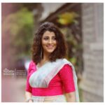 Tejaswini Pandit Instagram - All about The Eventful Night 💗 #dahihandi #tejaswinipandit . . Behind the lens : @golandeyogesh Styled by : @stylist.chaitalikulkarni Costume by : @invogue.by.ruchi Makeup : @ganeshjadhav_gj Hair : @hairbysurekha Assistance : @misaw_holic Pune, Maharashtra