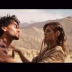 Tiger Shroff Instagram – Why are you so hard to get!? @kritisanon Witness the lafdebaazi that will set love goals with #LafdaKarle ❤️🔥

Song out now! ✨
@jackkybhagnani #VikasBahl @deepshikhadeshmukh @pooja_ent @pvrpictures @itsamittrivedi @swanandkirkire @nikhitagandhiofficial #UrmilaSutar #ShadabRayeen #PukhrajSonkar #AnupGandharla #kruteetrivedi