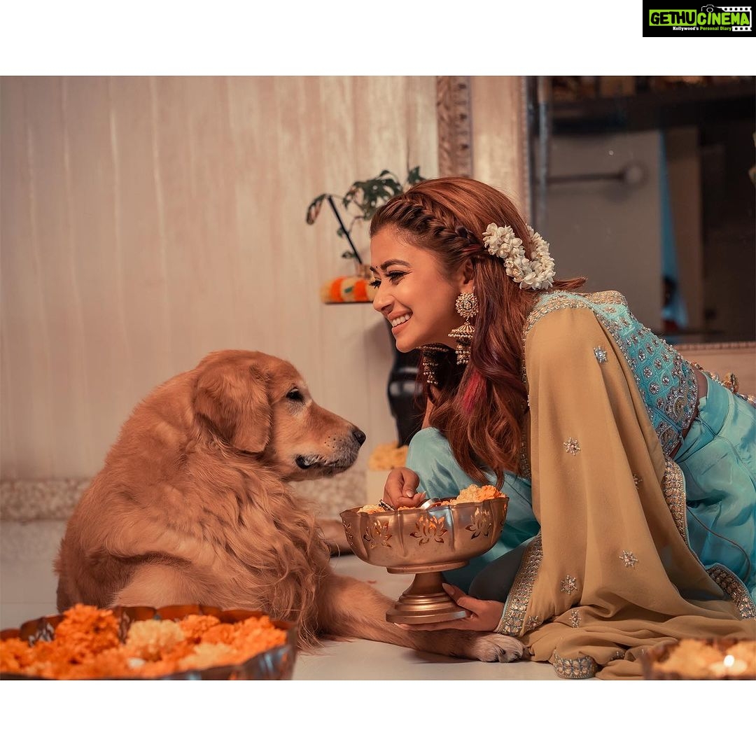 Tina Datta Instagram - This Diwali with my beloved Bruno!! The times of love and making sweet memories, while not bursting crackers for sure… Sending lots of love and good wishes to you all!! HAPPYYYY DIWALI 🪔❤️ 📸: @areesz . . . #diwali #happydiwali #diwalivibes #tinadatta