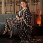 Tina Datta Instagram - Ain’t no body like a desi gal! Hai nah? Counting down to Diwali and my favourite because the Indian in me loves everything Indian and especially the clothes!!! . . . #TinaKaStyle #desigirl #fashion #style #lookbook #tinadatta