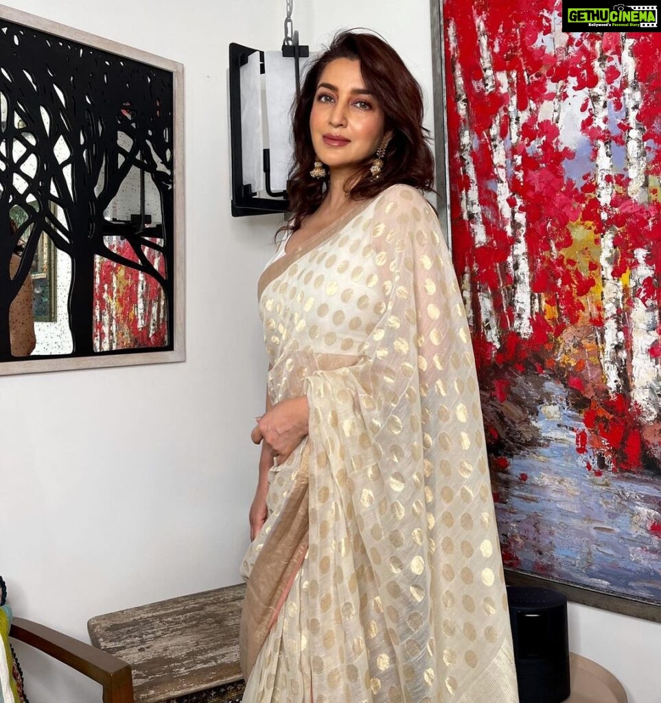 Tisca Chopra Instagram - Felt like a saree for Sunday lunch .. picked my old @raw_mango which I am as much in love with as I was when I first bought it .. I have so many sarees that I value and re-wear .. this is one of the first I bought.. #sanjaygarg was working out of his living room and yet to become a national craze .. He saw me drape this saree and said it was made for me .. I believe it was .. There is a curious joy in re-wearing clothes, the fragrance of memories attached to them .. Do you look forward to wearing older garments or is retail therapy and wearing new clothes a high for you? #saree #sareelove #sustainability #retailtherapy #sunday #sareegirl PS - the wall art behind me is @itsallabouthome_