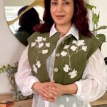 Tisca Chopra Instagram - Mumbaikars mark your calendars for day after .. 1st of July at @titlewavesbookstores Bandra at 5:30pm for the launch of #whatsupwithme .. with @westland_books and @red_pandaindia A little reading, some chai and a lot of chat .. see you then!! #author #book #bookstagram #whatsupwithme #titlewaves