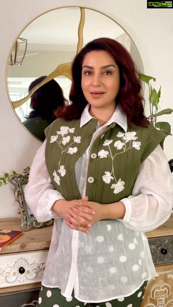 Tisca Chopra Instagram - Mumbaikars mark your calendars for day after .. 1st of July at @titlewavesbookstores Bandra at 5:30pm for the launch of #whatsupwithme .. with @westland_books and @red_pandaindia A little reading, some chai and a lot of chat .. see you then!! #author #book #bookstagram #whatsupwithme #titlewaves