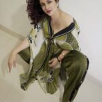 Tisca Chopra Instagram – Happiest in green .. 

Wearing @kamaalicouture 
Shoes @prada 
Stack @aquamarine_jewellery 

#selfstyled #style #fashion #styleinspiration #styleitreal