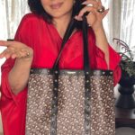 Tisca Chopra Instagram - That friend who has everything in her bag .. #bag #baglover #bagaddict #everything #everywhere #allatonce #reelsheel