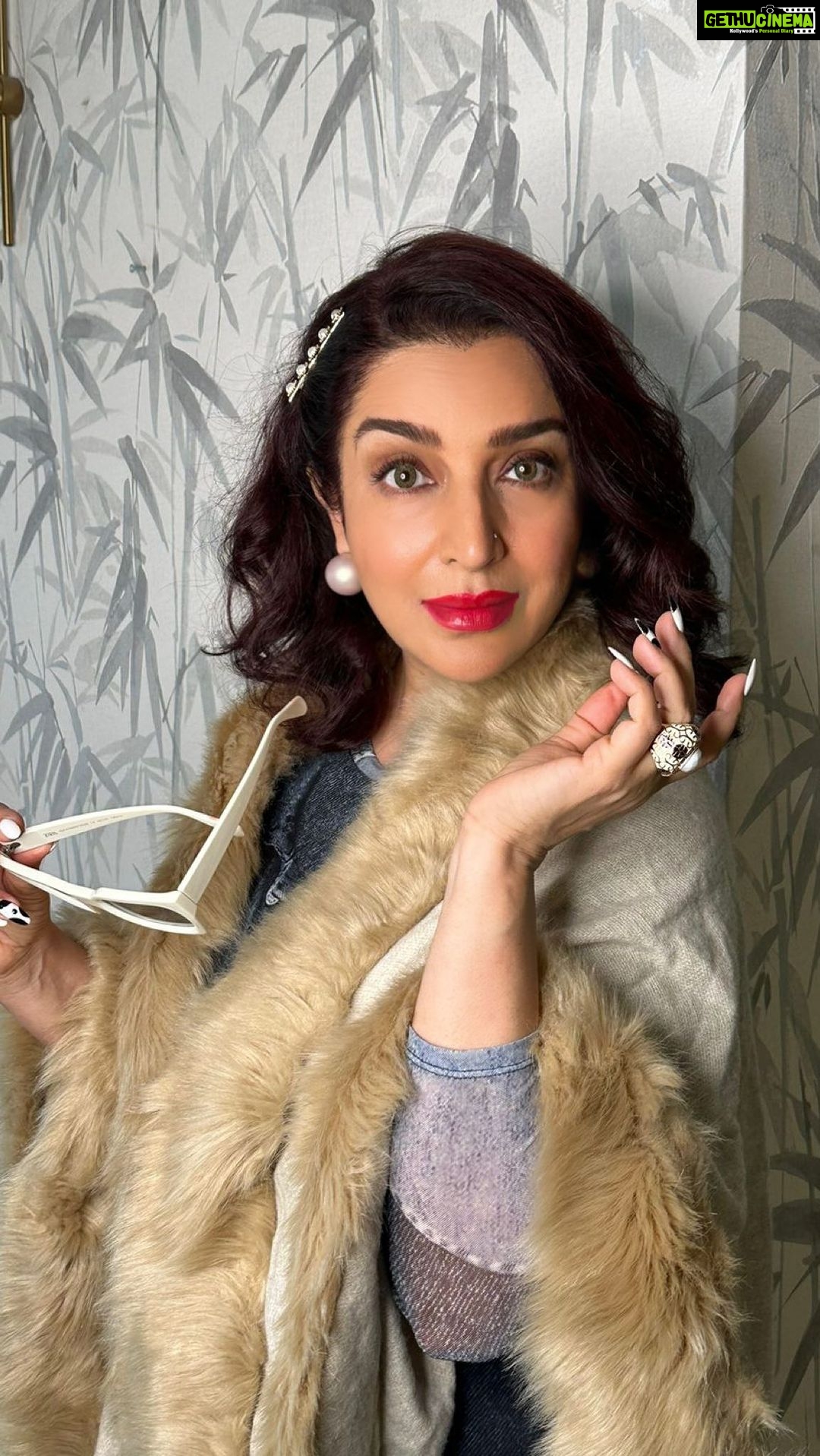Tisca Chopra Instagram - Trying dying .. but making it #global 📸 @emm_i_2 #actor #methodactor #globalactor #sag #screenactorsguild #international #film #acting #reacting #kdrama #usa🇺🇸 #japan #korea #france #reelsheel