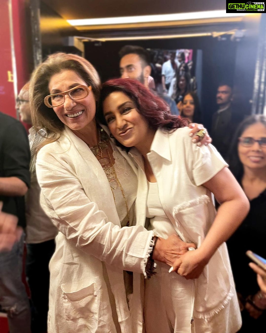 Tisca Chopra Instagram - Absolute delight to watch #saasbahuflamingo last evening.. It’s trippy, tumultuous and terrific .. Badass beauties, beastly boys, barren badlands and the brilliance of @homster styled fabulously by @anaitashroffadajania .. Major props to #dineshvijan @poovijan @maddockfilms for backing clutter breakers .. #dimplekapadia you are all kinds of goals ❤️🔥 Congratulations @dawar.vikram @linesh.desai @talwarisha @angira @deepakdobriyal1 @radhikamadan @varun.mitra @ashishverma @justudit @jimi_trivedi @naseerudiin49 @vipin.sta @monicadogra @markbennington @priyasha811 and the rest of the madly talented teams .. Do watch from tomorrow on @disneyplushotstar .. #sbfonhotstar #bingeworthy #bravenewworlds #womenontop