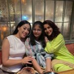 Tisca Chopra Instagram - When @mayurarorarealtor & @lifestyleexplorer come visiting .. the good times come rolling .. Trust at @flywrite26 to make it a party .. #lafamilia #fam #lebanese #food #love