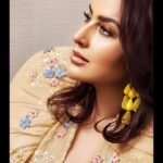 Tisca Chopra Instagram - Glow up with @rahulmishra_7 .. 💎 @bijouxbypriya 📸 @aa_mediaprojects #glowup #couture #fashion #style #event #takingwithtisca #guiltyofbeingawoman #whoreadshashtagsanyway