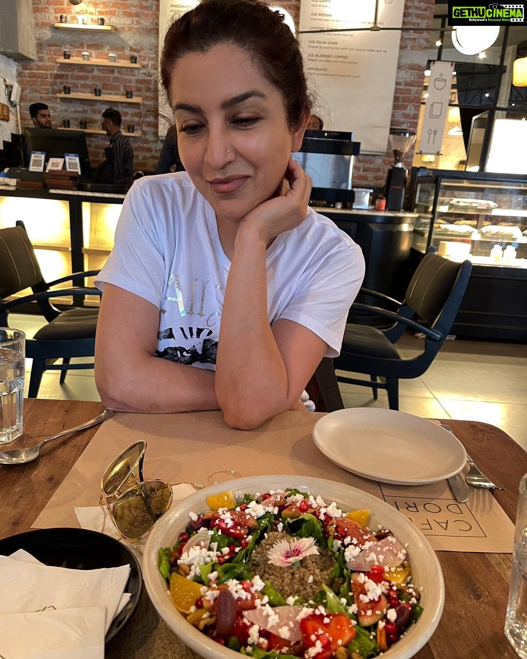 Tisca Chopra Instagram - All the ingredients of a perfect day .. the bestie, delicious weather, sexy shopping and the fabulousness of the food @cafe.dori .. Thank you @mister.dori for the warmth and hospitality ♥️ Yes, it’s a day that deserves two desserts @aneetachawla .. the calories won’t last the memories will, don’t you think? #love #friendship #bestie #food #shopping #fun #delhi #rain #spring #perfect #aboutyesterday The Dhan Mill