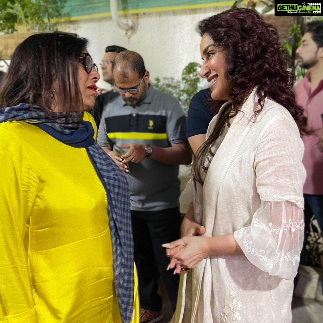 Tisca Chopra Instagram - #Gulmohar is one of those movies that will make you cry even as you smile .. Congratulations @rahulchittella @pagliji @bajpayee.manoj @simranrishibagga #gulmoharonhotstar streaming from 3 March @disneyplushotstar #SharmilaTagore @simranrishibagga @surajsharmagram @kavidrama @utsavijhamusic @Santhybee @jatingoswami_official @gandharvdewan @anuraag_arora_official @starstudios @chalkboardentertainment @zeemusiccompany @siddkhoslamusic @seth_kanishk @talatazizofficial @sethkavita @Koo_ba_koo @pita625 @eeshitnarain @mansidhruvmehta @mrsheetalsharma