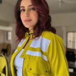 Tisca Chopra Instagram - I love green. I think y’all know that by now.. What’s your favourite color this season? In @iamtroublebykc Shoes @louboutinworld Styled by @stylemuze 📸 @emm_i_2 💄 @shrushti_birje_28 💇🏻‍♀️ #metei #sporty #coord #jogger #green #style #fashion #athleisure #outandabout #reelsinstagram