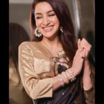 Tisca Chopra Instagram – Special night, last night .. humbled to win for being ‘effortless actor’ at the #stardustawards for film and web .. 

Styled by @stylemuze in @raw_mango @anmoljewellers @gianvitorossi 
HMU @shrushti_birje @makeupandhairby_netra 
📸 @dieppj 
Reputation management @media.raindrop 

#aboutlastnight #actor #actorlife #awards #saree