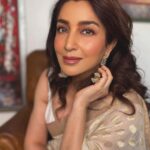 Tisca Chopra Instagram – Happy Republic Day my lobsters ..
Here’s a special #palat for my beautiful country and it’s crazy, passionate, creative, jugaadu, funny, diverse, delightful people..

#republicday #india #indialove #mine #reels