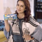Tisca Chopra Instagram - Introducing the all new Vicks Steampods! Taking steam is now extremely easy - just Pop Drop and breathe 😁 #Vicks #VicksIndia #VicksVapoRubSteampods