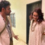 Tisca Chopra Instagram – #Gulmohar is one of those movies that will make you cry even as you smile .. Congratulations @rahulchittella @pagliji @bajpayee.manoj @simranrishibagga 

#gulmoharonhotstar streaming from 3 March
 
@disneyplushotstar
 
#SharmilaTagore @simranrishibagga @surajsharmagram @kavidrama @utsavijhamusic @Santhybee @jatingoswami_official @gandharvdewan @anuraag_arora_official @starstudios @chalkboardentertainment @zeemusiccompany @siddkhoslamusic @seth_kanishk @talatazizofficial @sethkavita  @Koo_ba_koo @pita625 @eeshitnarain @mansidhruvmehta @mrsheetalsharma
