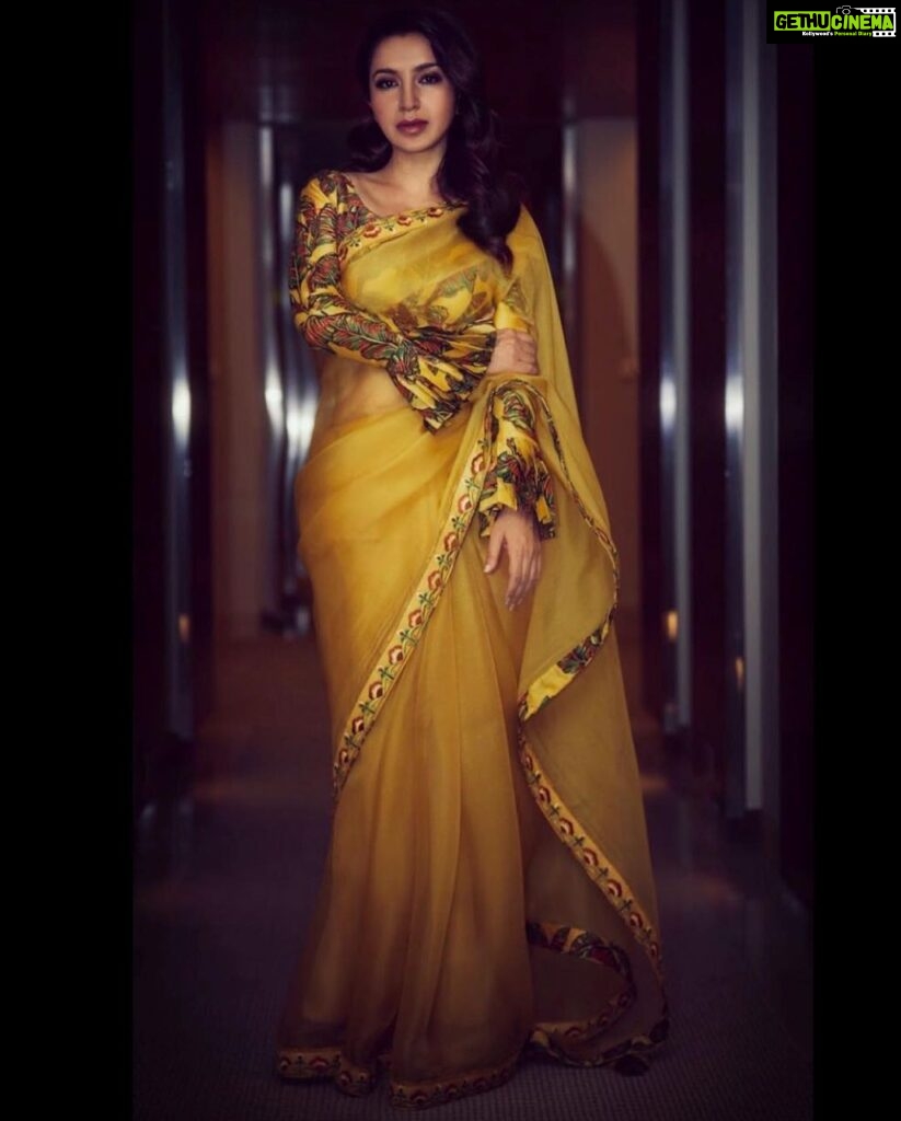 Tisca Chopra Instagram - Yellow but far from mellow .. #saree #sareelove #indian #desi #desigirl #yellow #traditional #luxe #fashion #style