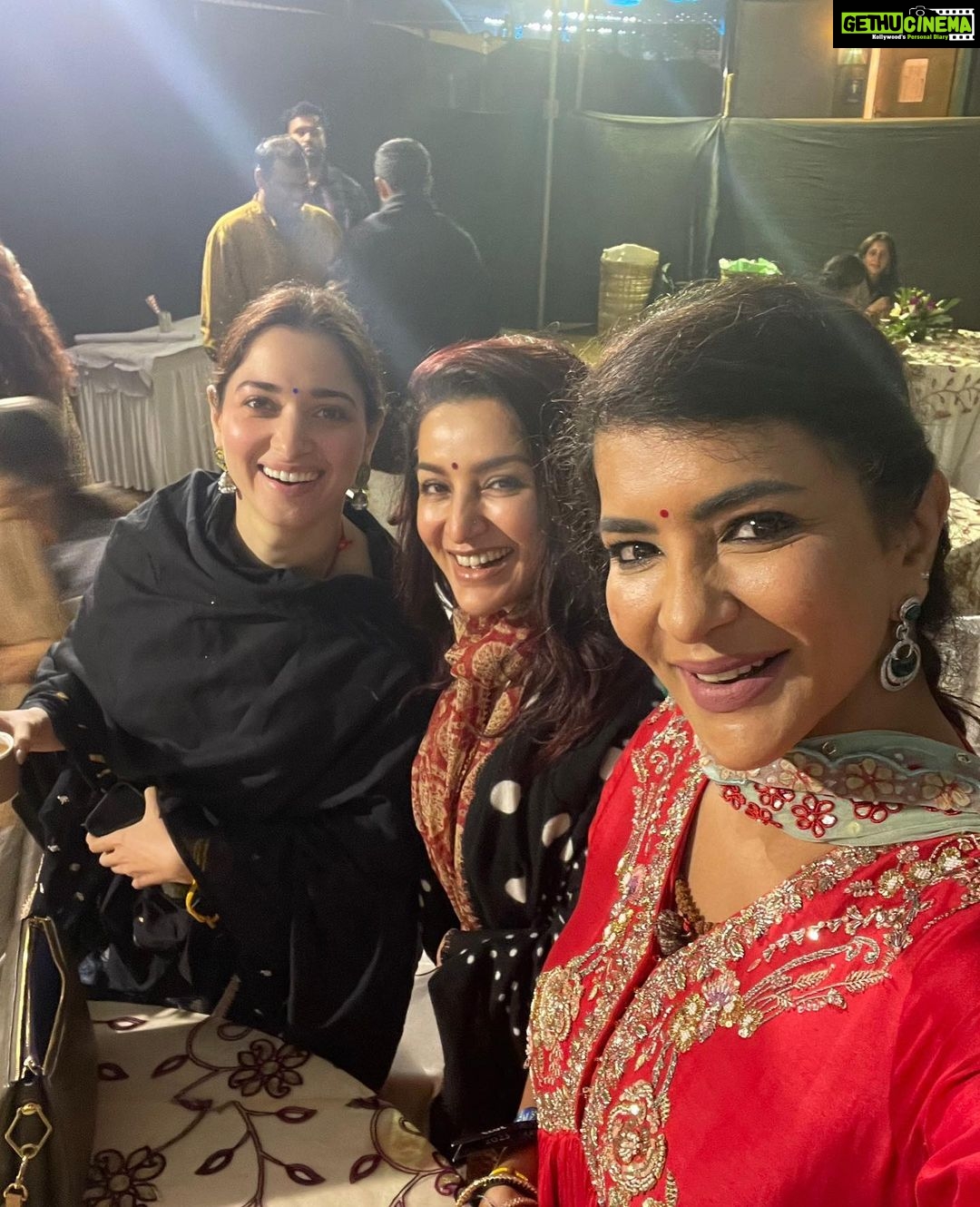 Tisca Chopra - 94.9K Likes - What. A. Night.
@sadhguru @isha.foundation
#mahashivratri2023 #ishafoundation #shiv #shivangijoshi #mahadev #meditation #adiyogi #consciousness #awake #awakening #consciousolanet