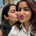 Tisca Chopra Instagram – Congratulations my @rahulmishra_7 and @divyabmishra on the swanky new store in Mumbai .. 
The clothes, as always, were delicious .. matched by the company, the decor and the impeccable food .. 
Proud of you my dear @rahulmishra_7 and @divyabmishra and the way you have taken the India fashion story global .. it’s also what @flywrite26 and I want you to do with films .. 

Thanks #deshiv for always being there ♥️

#rahulmishra #divyabhattmishra #indiastory #fashion #fashionandfilm #indiaglobal