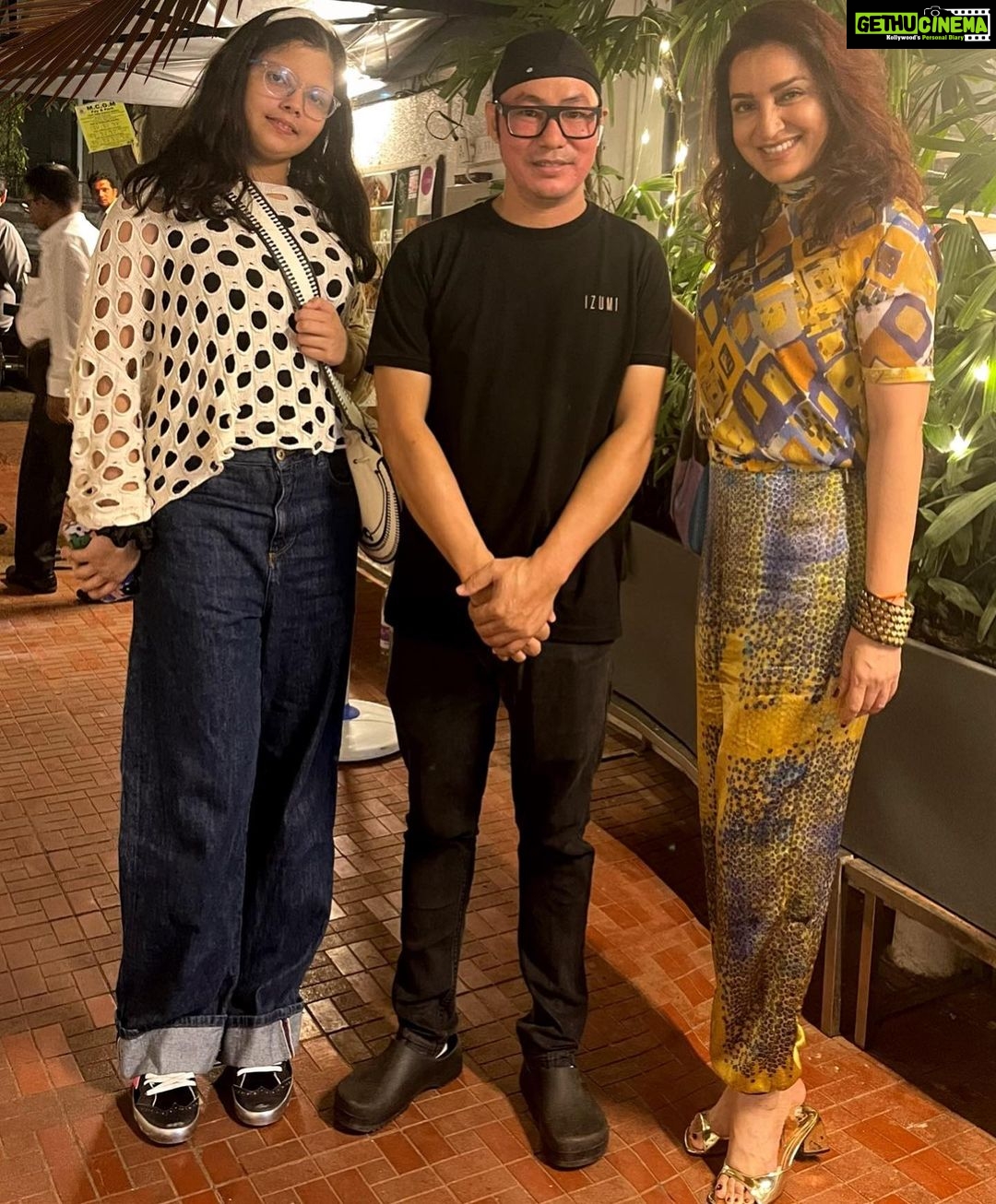 Tisca Chopra Instagram - The secret sauce is time spent together.. A mother daughter date at Ms Tara’s fav @izumibandra .. and the ramen/sushi overload! @nooresha.izumi & chef #Tika you guys never ever disappoint .. thanks for the fab food and the love ♥️ #izumi #bandra #japanese #ramen #sushi #foodies #mothersanddaughters #childrensday Bandra