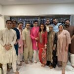 Tisca Chopra Instagram – How we did #diwali with my work fam .. 
At @stage5production and the OG @manishmalhotra05 .. 
And the blazing forces of @malhotra_dinesh @om_sunny_bhambhani @tanaymalhotra01 #louisebannerjee 
In frame @meetmshah #ianuranja @karanlalitbutani @surryamenen 
Thank you for the images 📸 @ziyuscontractor @tanaymalhotra01 
Here’s to an illuminated Diwali with your families both at work and home ✨
Wearing the most delicious  @aseemkapoor_official ♥️ 
#trainfromchhapraula #newbeginnings #cinema #film #writer #director #new #wip Bandra