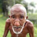 Tisca Chopra Instagram – This is ‘Kumar’ .. when I asked for his real name, he declined, ‘naam jaan ke kya karengi?’ 
Kumar cheated on his wife/girlfriend, Gayatri, decades ago. Since then he believes his life has been a curse. He wasn’t able to stay employed and his foot got infected with disease.. 
I wasn’t clear if he was drinking or was on another substance, but the pain was visible despite his sharp tongue and acid remarks .. 
I wonder, as we go about our day, will we do things we will regret so deeply that the course of our lives will become permanently altered? 
Or do we have it in us to find redemption, to find a way to forgive ourselves for our mistakes .. 
I think about Kumar and his life and see in it a lesson for me .. we are human and will make mistakes, we can repent and be better versions of ourselves. One need not carry the weight of a mistake, no matter how big, to the end .. apologise to the one you have hurt and then forgive oneself too. 
Each is a child of the universe and deserves love no matter what .. 
Thank you Kumar .. may you find your peace 🙏🏼
P.S. Kumar was happy to share his story, I have his permission for all those asking.. 

#faces #people #strory #storyteller #lesson #life #lifelessons Darjeeling