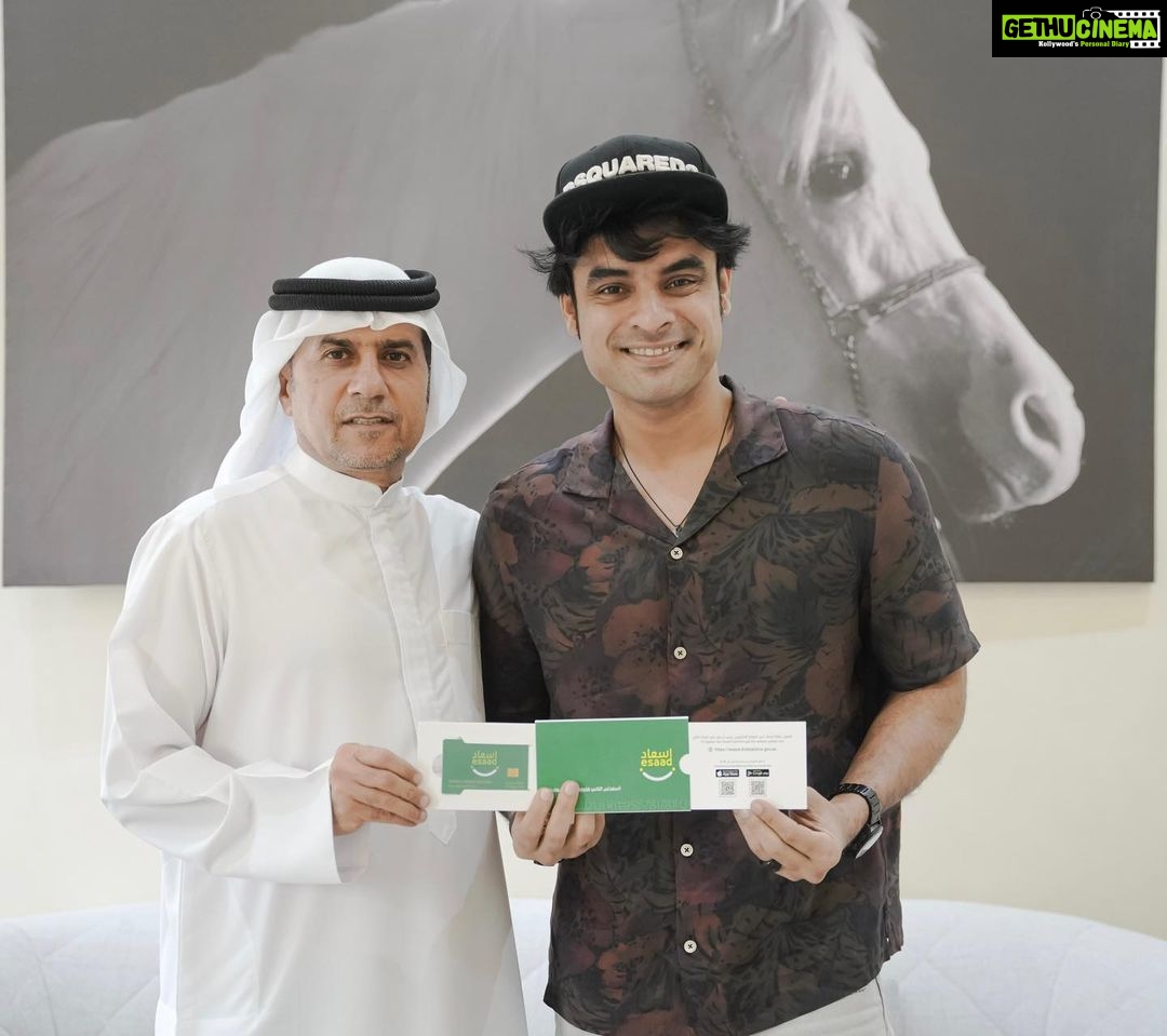 Tovino Thomas Instagram - Thank you UAE for the love and honor! Humbled and forever grateful !! Special thanks to Lieutenant Colonel @masoud_alhammad 🤗 #essadcard #uae @emiratesfirst @jamadusman Dubai, United Arab Emirates