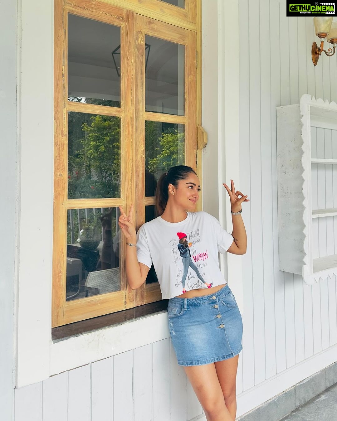 Tridha Choudhury Instagram - Ways to pose cute … just do the victory sign and look away 🩵