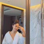 Tridha Choudhury Instagram - Stay focused 🎵 #sweatwithtridha #workoutroutine #fullbodyworkout #workoutwednesday #wellnesswarrior #wellnesswednesday