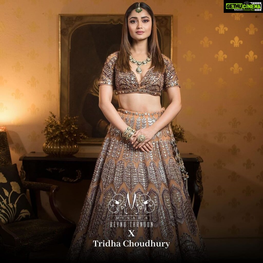 Tridha Choudhury Instagram - @tridhac looking Absolutely Breathtaking😍 in Our Creation. Our Couture Collection JADE An Essence, redefine elegance. Each ensemble is a masterpiece, weaving stories of sophistication and charm. Creative Styling - @sakshistylingconcierge Jewellery - @lasolitairejewellery Photography - @raajesshkashyap Videography - @shubhamsarkarphotography MUA - @divasbydivya Let the hues enchant, reflecting the timeless allure of precious gems. #reynutaandon #reynutaandoncouture #indiancouture #mastercouturier #craftsmanship #ınstagood #traditionalwear #indiandesigner #indianlengha #reynutaandoncreations #ourcreations #designer #ınstagood #couture2023 #teaser #collectionlaunch #indiancouture #jade #ruby #corals #gemstones Reynu Taandon